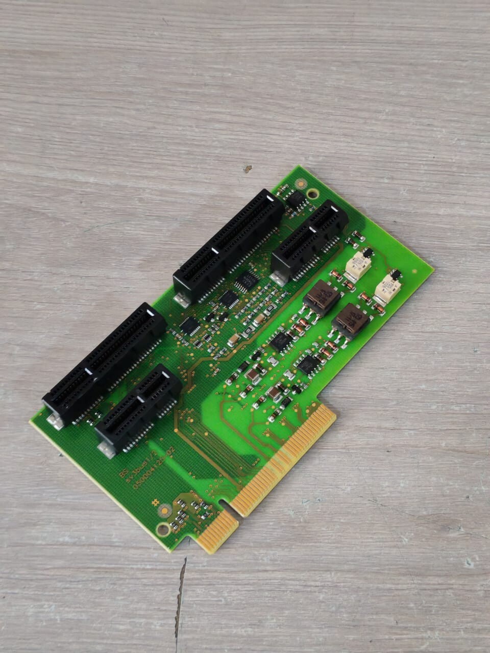 B&R 050004125-02 B&R BS SV3BUS 1/2 050004125-02 PCB FROM ACOPOS MULTI65 3