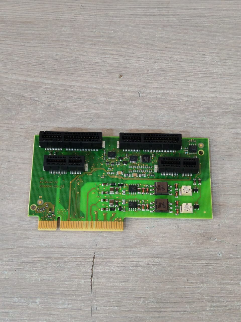 B&R 050004125-02 B&R BS SV3BUS 1/2 050004125-02 PCB FROM ACOPOS MULTI65 4
