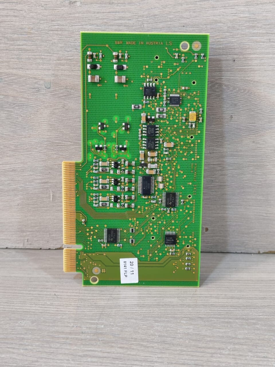 B&R 050004125-02 B&R BS SV3BUS 1/2 050004125-02 PCB FROM ACOPOS MULTI65 8