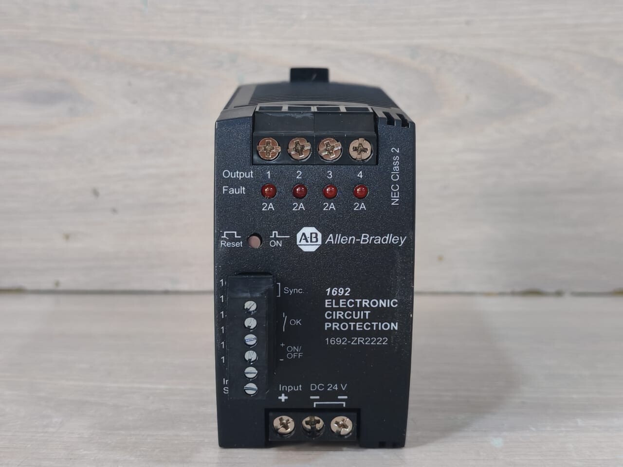 Allen-Bradley 1692-ZR2222 SER.A ALLEN-BRADLEY BULLETIN 1692 1692-ZR2222 SER.A ELECTRIONIC CIRCUIT PROTECTION 24V 3