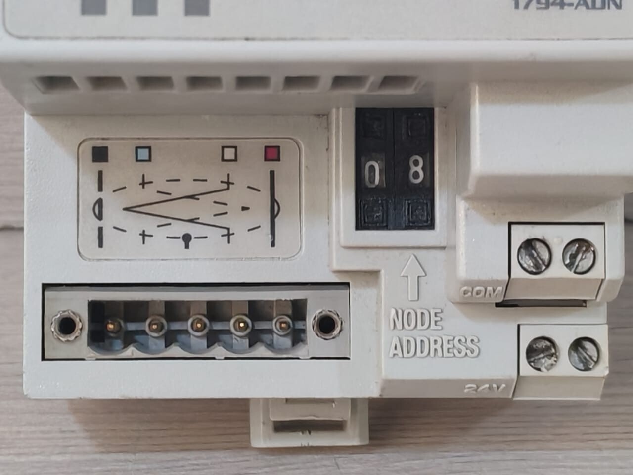 Allen-Bradley 96494871 Allen-Bradley 1794-ADN Ser B Flex I/O 24 DC Adapter 96494871 F/W Rev.J 4