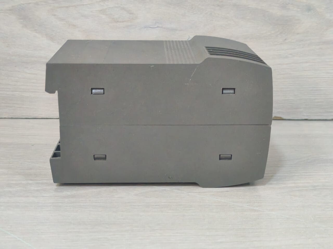 CAMILLE BAUER SINEAX U553 CAMILLE BAUER SINEAX U553 VOLTAGE TRANSDUCER 0-150V 50/60Hz 6