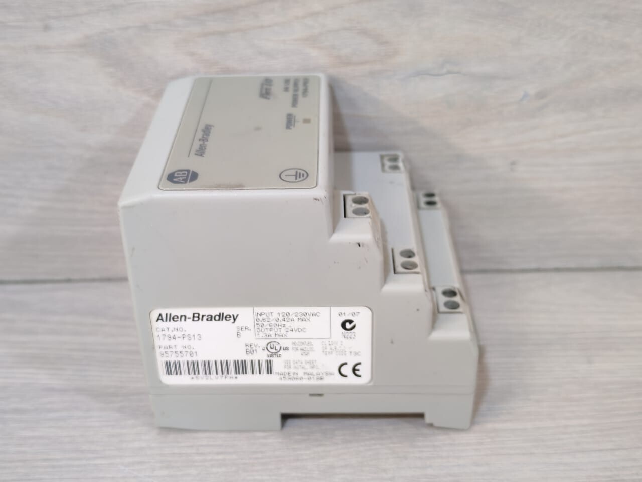 Allen-Bradley 95755701 Allen-Bradley 1794-PS13 Ser B Flex I/O 24 VDC Power Supply 95755701 Rev B01 3