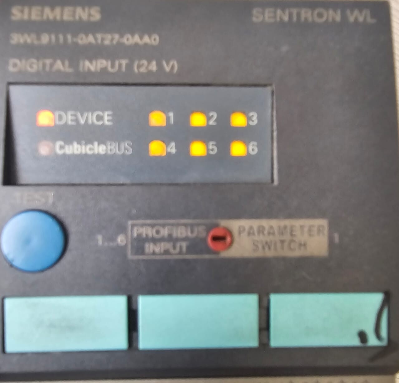 Siemens 3WL9111-0AT27-0AA0 Siemens 3WL9111-0AT27-0AA0 Sentron WL Circuit Breaker 2
