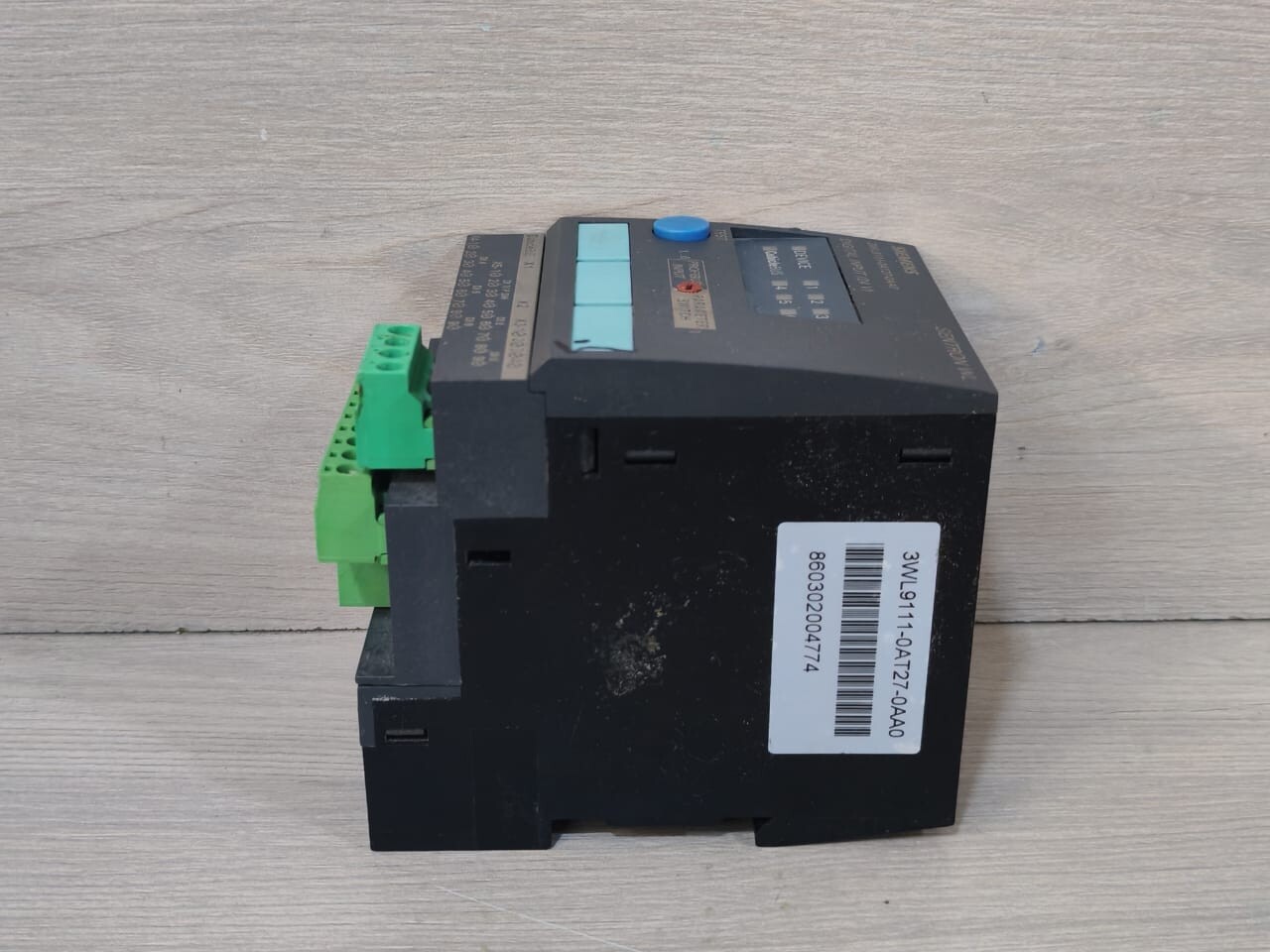 Siemens 3WL9111-0AT27-0AA0 Siemens 3WL9111-0AT27-0AA0 Sentron WL Circuit Breaker 8