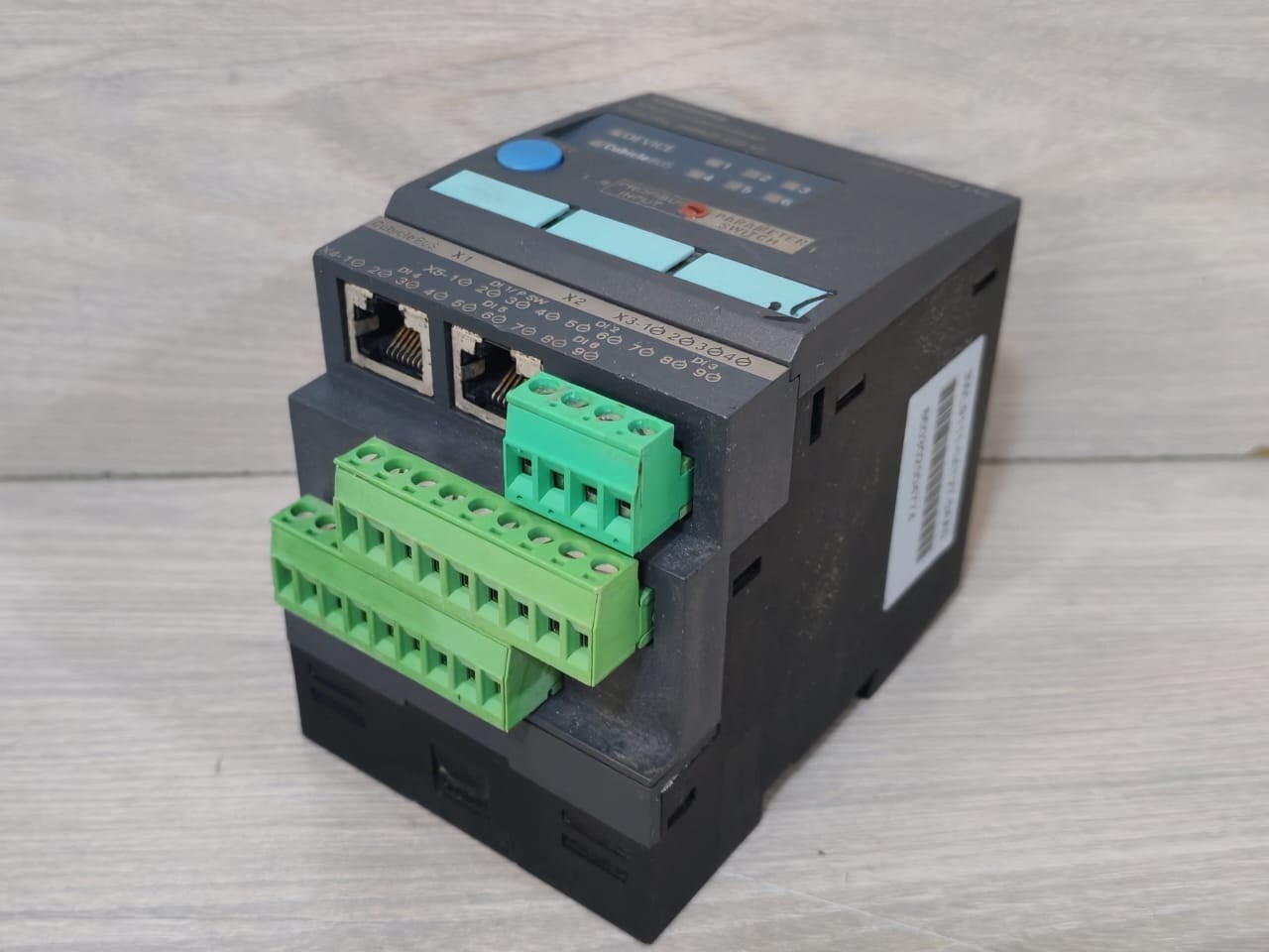 Siemens 3WL9111-0AT27-0AA0 Siemens 3WL9111-0AT27-0AA0 Sentron WL Circuit Breaker 10