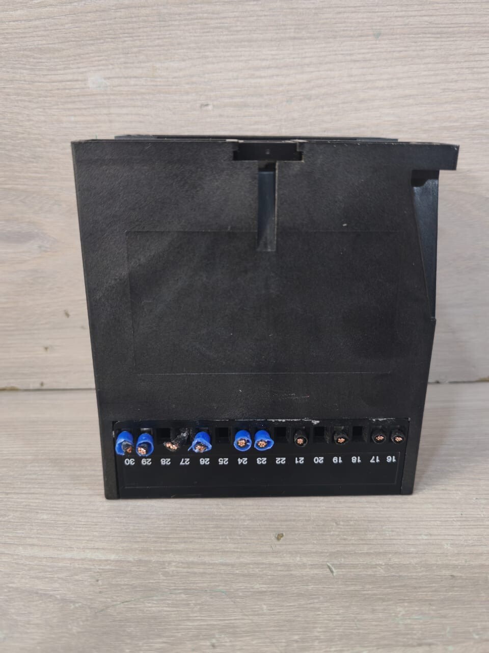 DEIF 100152816.130 DEIF TAS-331DG SELECTABLE TRANSDUCER 100152816.130 3W4 1.2mw 24VDC 6