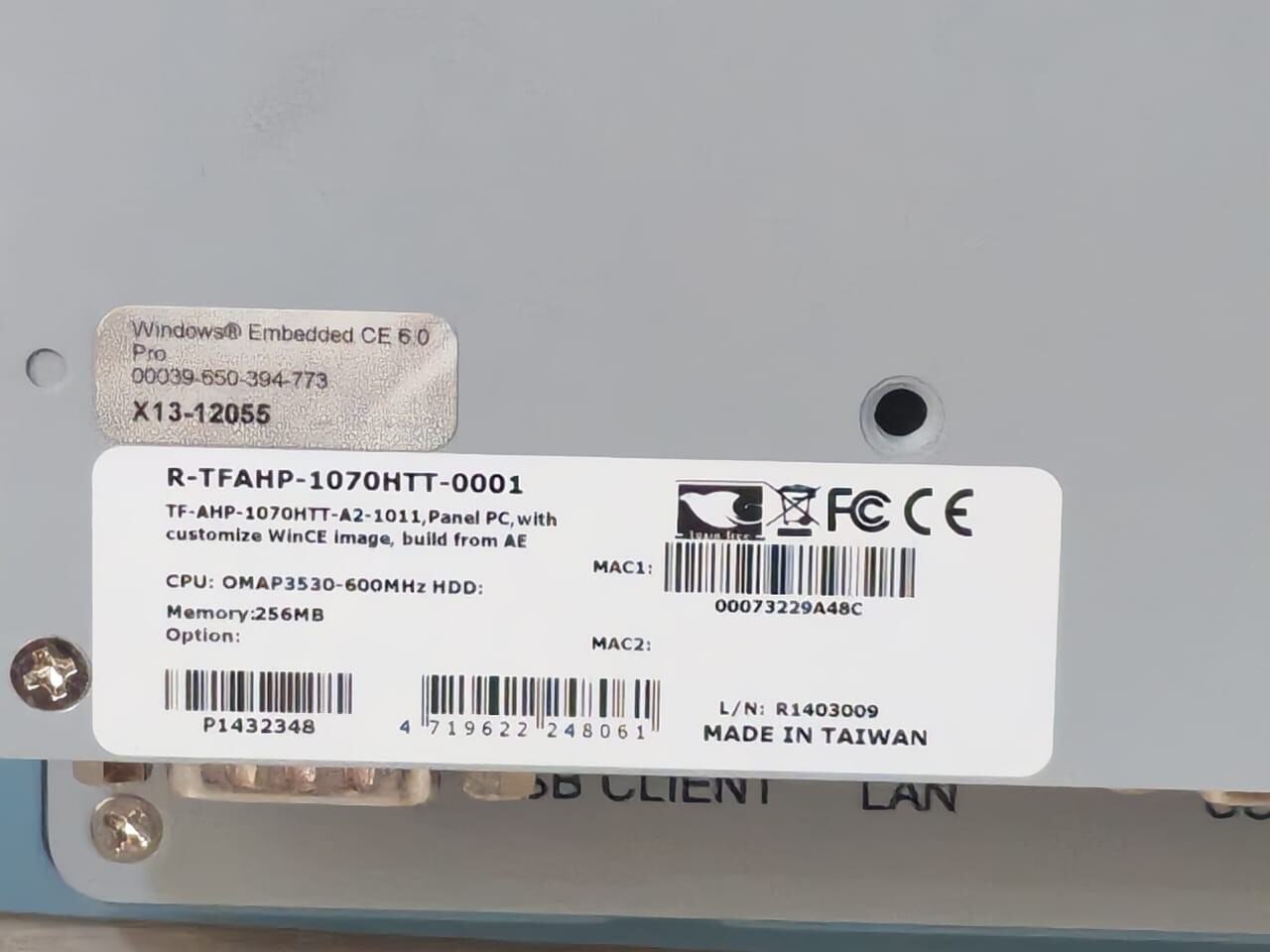AAEON R-TFAHP-1070HTT-0001 AAEON R-TFAHP-1070HTT-0001 Panel Pc 256MB 6