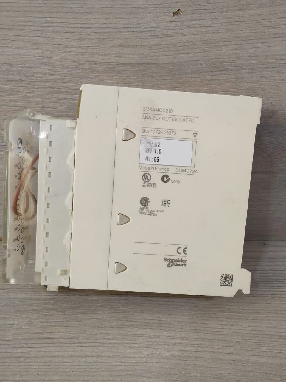 Schneider Electric BMXAMO0210 Schneider Electric AMO0210 BMXAMO0210/BMXFTB2000 Analog Isolated Output Module 2
