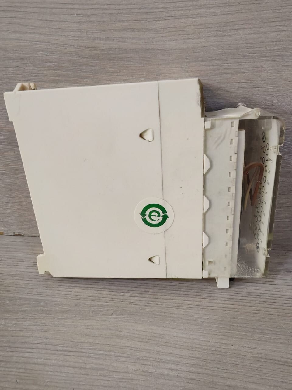 Schneider Electric BMXAMO0210 Schneider Electric AMO0210 BMXAMO0210/BMXFTB2000 Analog Isolated Output Module 5