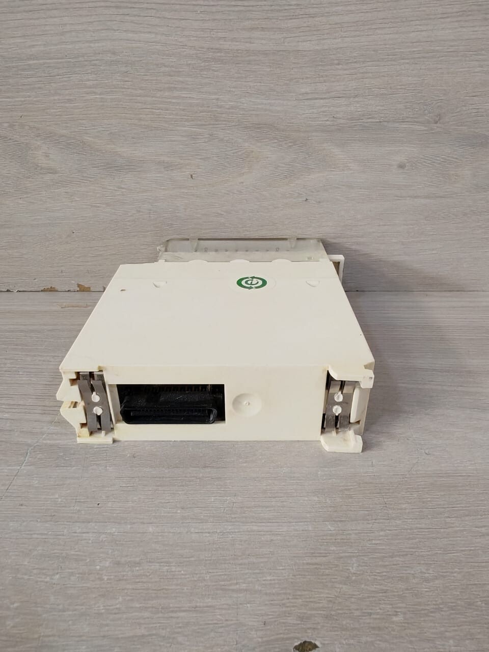 Schneider Electric BMXAMO0210 Schneider Electric AMO0210 BMXAMO0210/BMXFTB2000 Analog Isolated Output Module 9