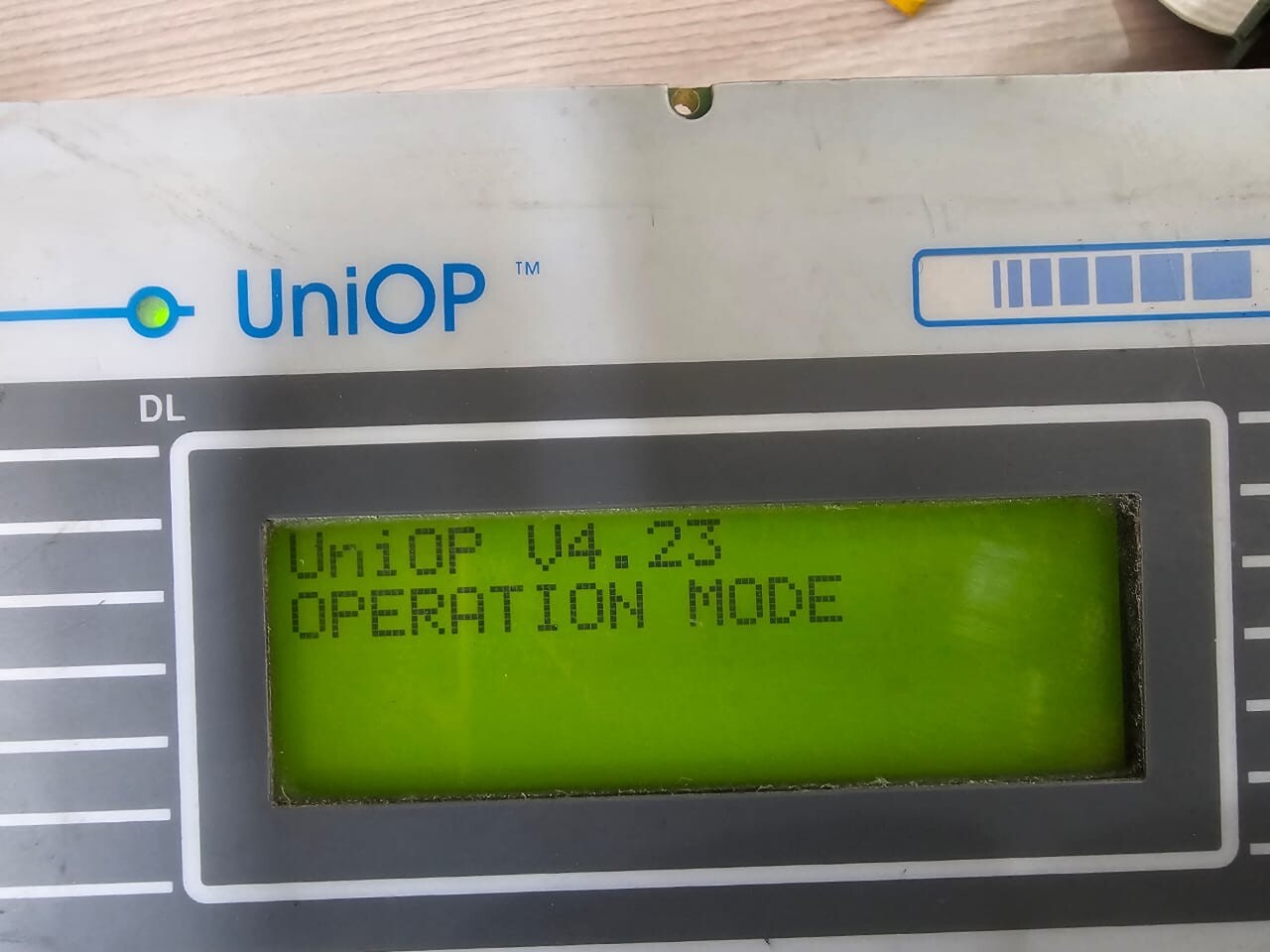 UniOP EK-41 6ZA925-7 UniOP EK-41 6ZA925-7 Operator Panel 4