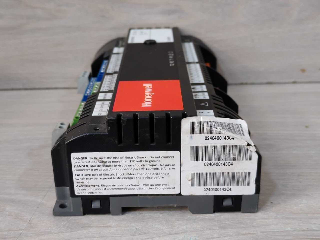 Honeywell CPO-RL4 Honeywell CPO-RL4 Room Controller RL4 6AO,10UI,4 Relays,4 Triacs 4