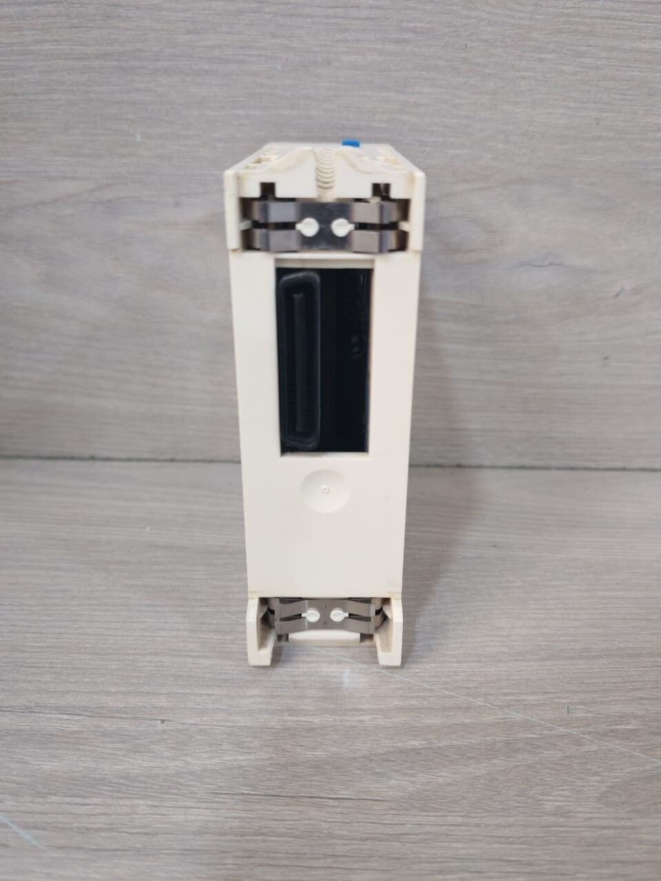 Schneider Electric BMXDDI6402K Schneider Electric BMXDDI6402K Discrete Input Module 2
