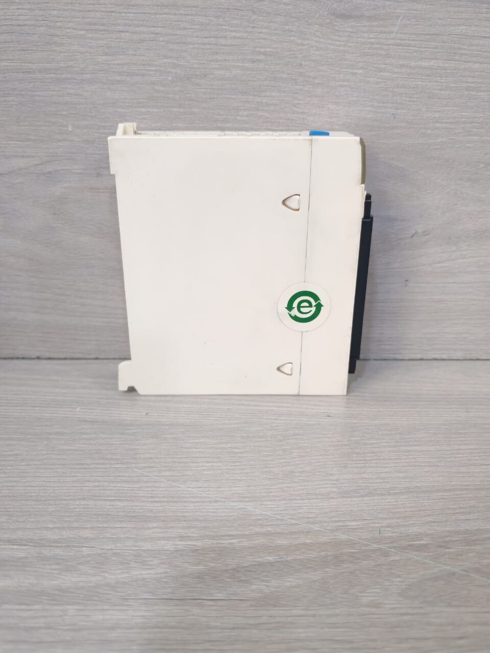 Schneider Electric BMXDDI6402K Schneider Electric BMXDDI6402K Discrete Input Module 7