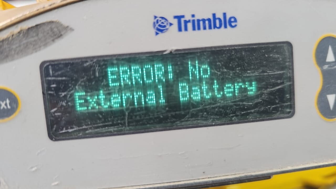 Trimble 46000-44 Trimble 46000-44 TRIMMARK 3 Base Radio Freq.430-450 MHz 4