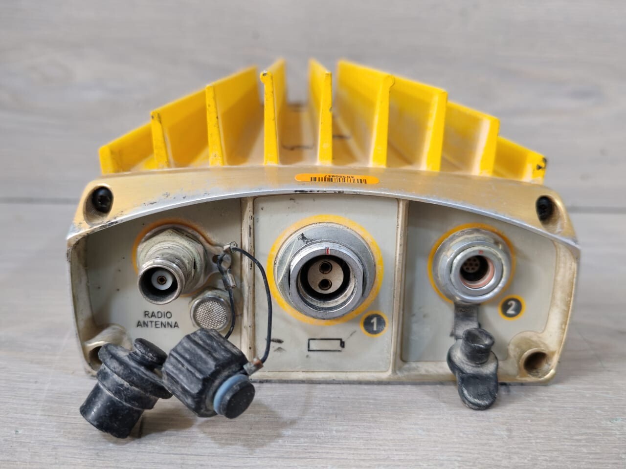Trimble 46000-44 Trimble 46000-44 TRIMMARK 3 Base Radio Freq.430-450 MHz 9