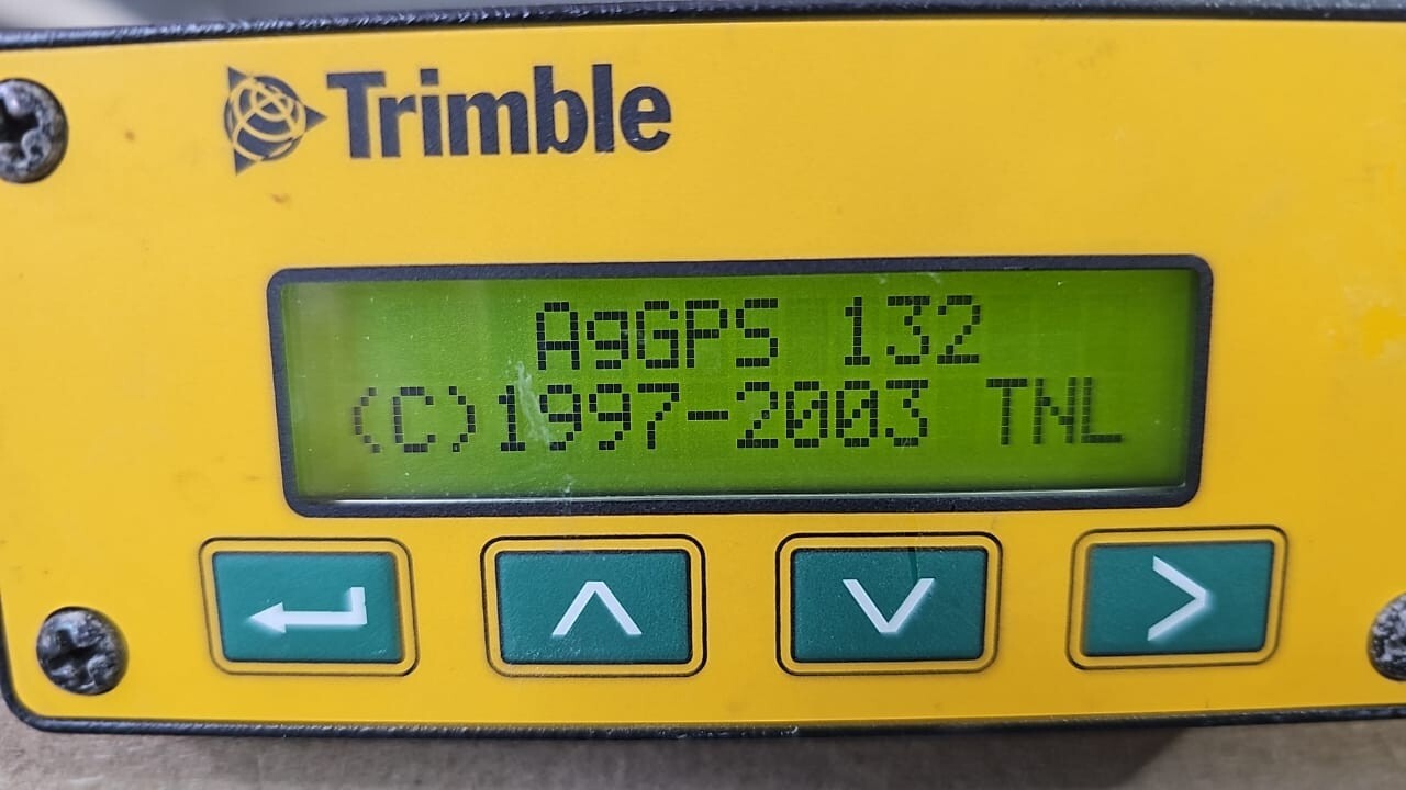 Trimble 33302-33 Trimble DSM132 DGPS Receiver 33302-33 V.1.75 2