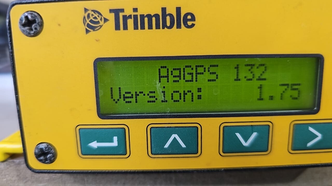 Trimble 33302-33 Trimble DSM132 DGPS Receiver 33302-33 V.1.75 3