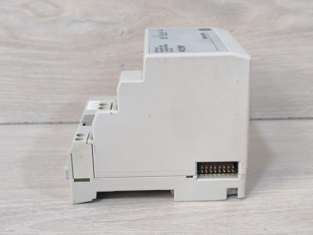 Allen-Bradley 1794-ASB Allen-Bradley 1794-ASB Ser E Flex I/O 24 VDC Power Supply Rio Adapter FW H 6