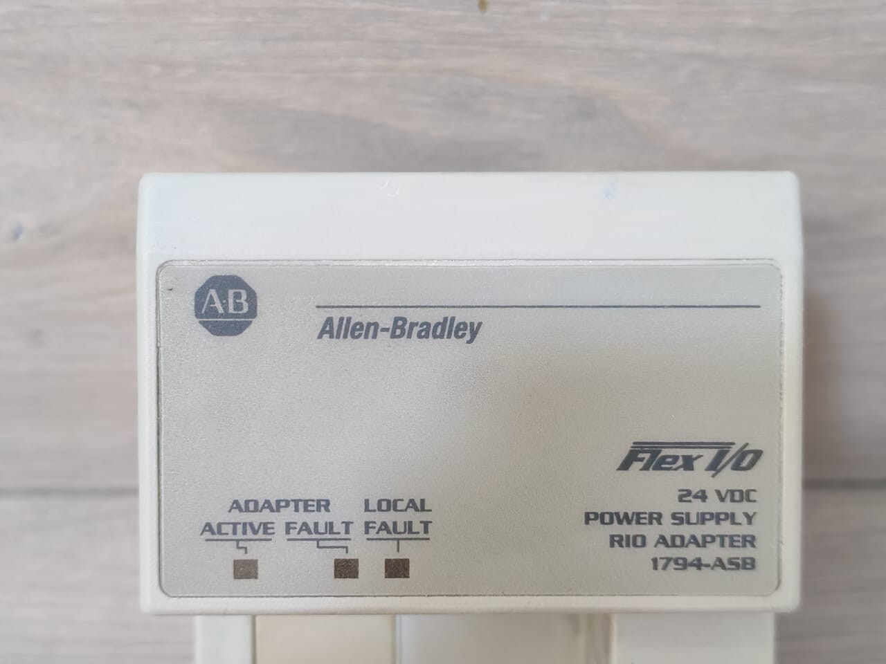 Allen-Bradley 96333274 Allen-Bradley 1794-ASB Ser.D Power Supply Rio Adapter 96333274 Rev A01 F/W Rev.A 2