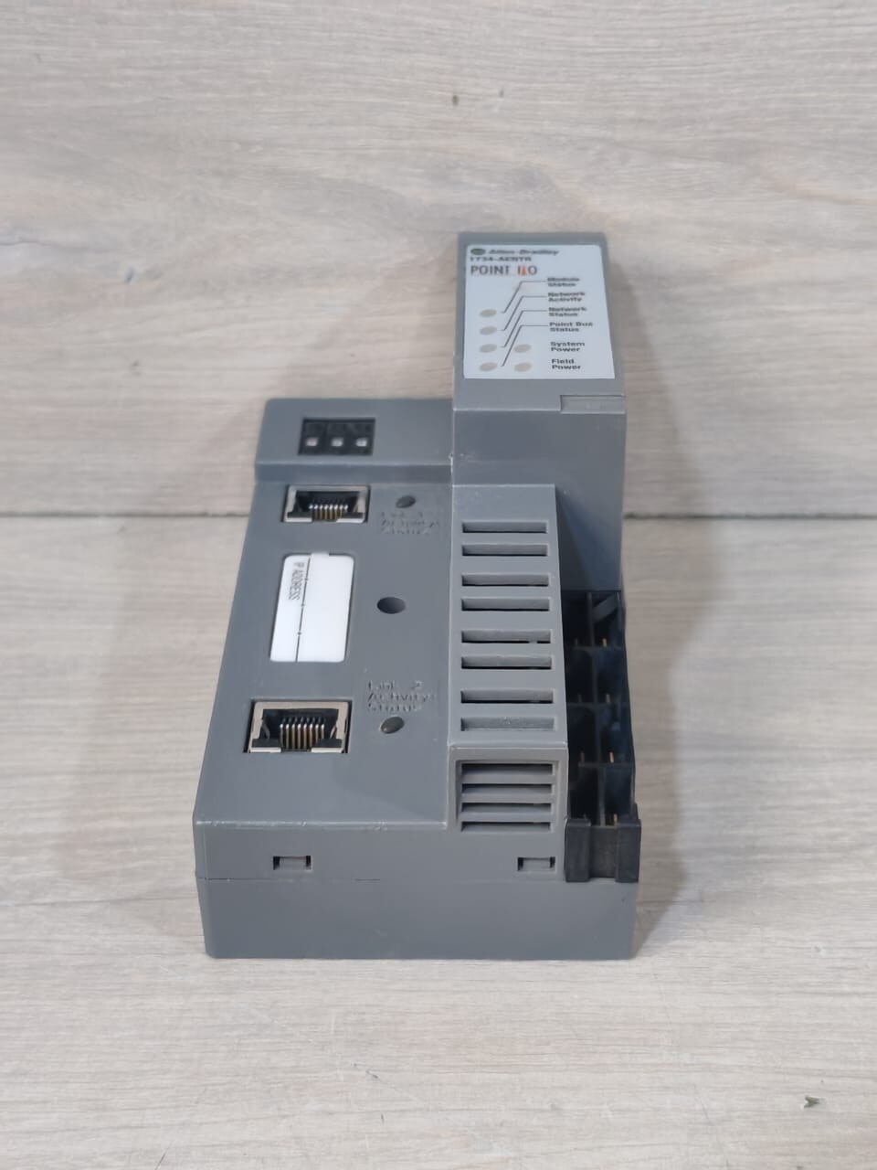 Allen-Bradley 1734-AENTR SER.C FW:7.011 ALLEN-BRADLEY 1734-AENTR SER.C FW:7.011 ETHERNET ADAPTER MODULE- W/ BROKEN PART 8