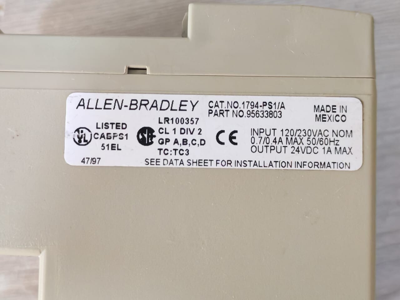 Allen-Bradley 95633803 Allen-Bradley 1794-PS1/A Flex I/O Power Supply 95633803 3
