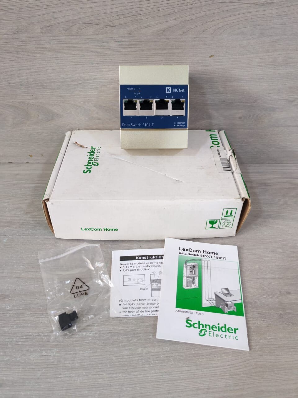 LK By Schneider Electric IHC Net Data Switch S101-T