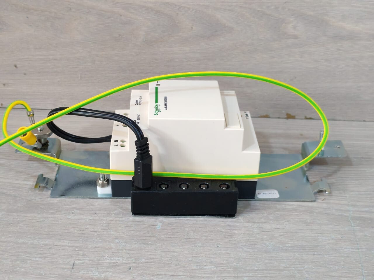 Schneider Electric 378A003 SCHNEIDER ELECTRIC PHASEO ABL8MEM12020 / 1088005903 378A003 MODULAR POWER SUPPLY 7