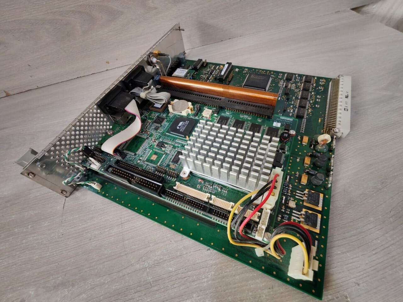 ADVANTECH and ETELM PCA-6775 ETELM CPUBDT / C with ADVANTECH PCA-6775 A1 19AK677502 CIRCUIT BOARD 9