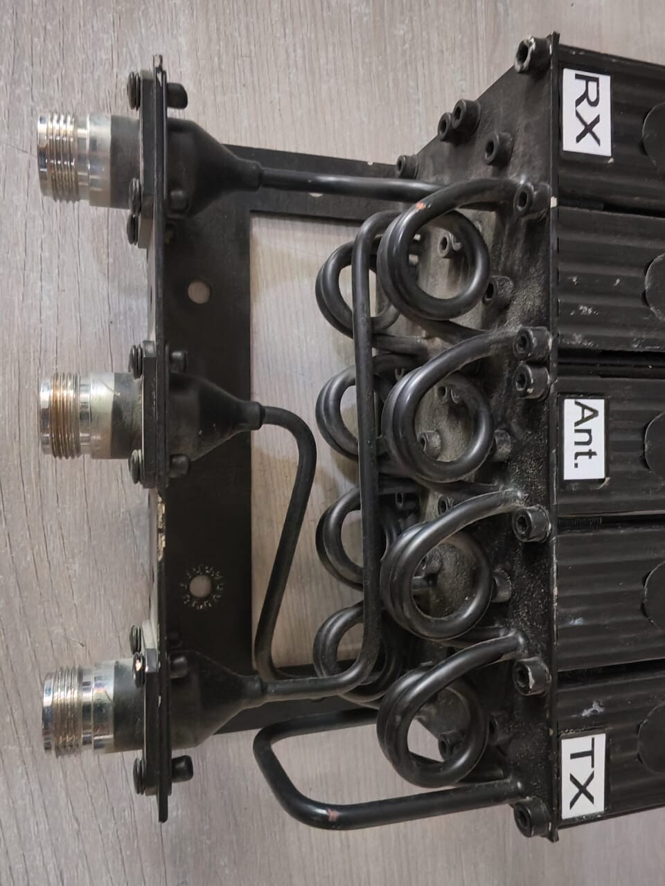 PROCOM DPF70/55-4-TETRA PROCOM DPF70/55-4-TETRA Duplexeur 10 cavites 5