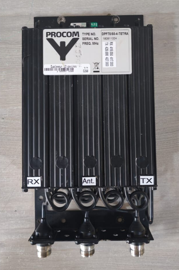PROCOM DPF70/55-4-TETRA Duplexeur 10 cavites