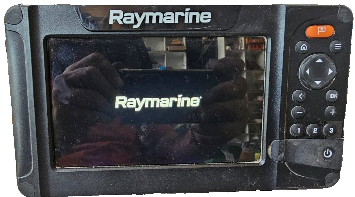 RAYMARINE ELEMENT 7S E70531 MULTIFUNCTION DISPLAY