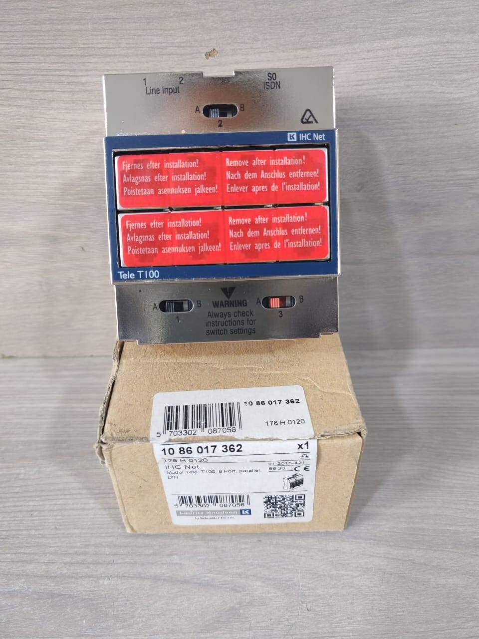 LK By Schneider Electric Tele T100 LK By Schneider Electric IHC Net Tele T100,8 Port Parallel DIN 2