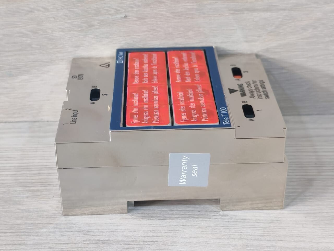 LK By Schneider Electric Tele T100 LK By Schneider Electric IHC Net Tele T100,8 Port Parallel DIN 6