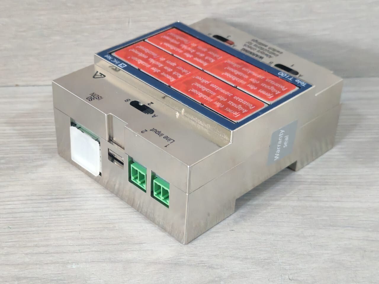 LK By Schneider Electric Tele T100 LK By Schneider Electric IHC Net Tele T100,8 Port Parallel DIN 9