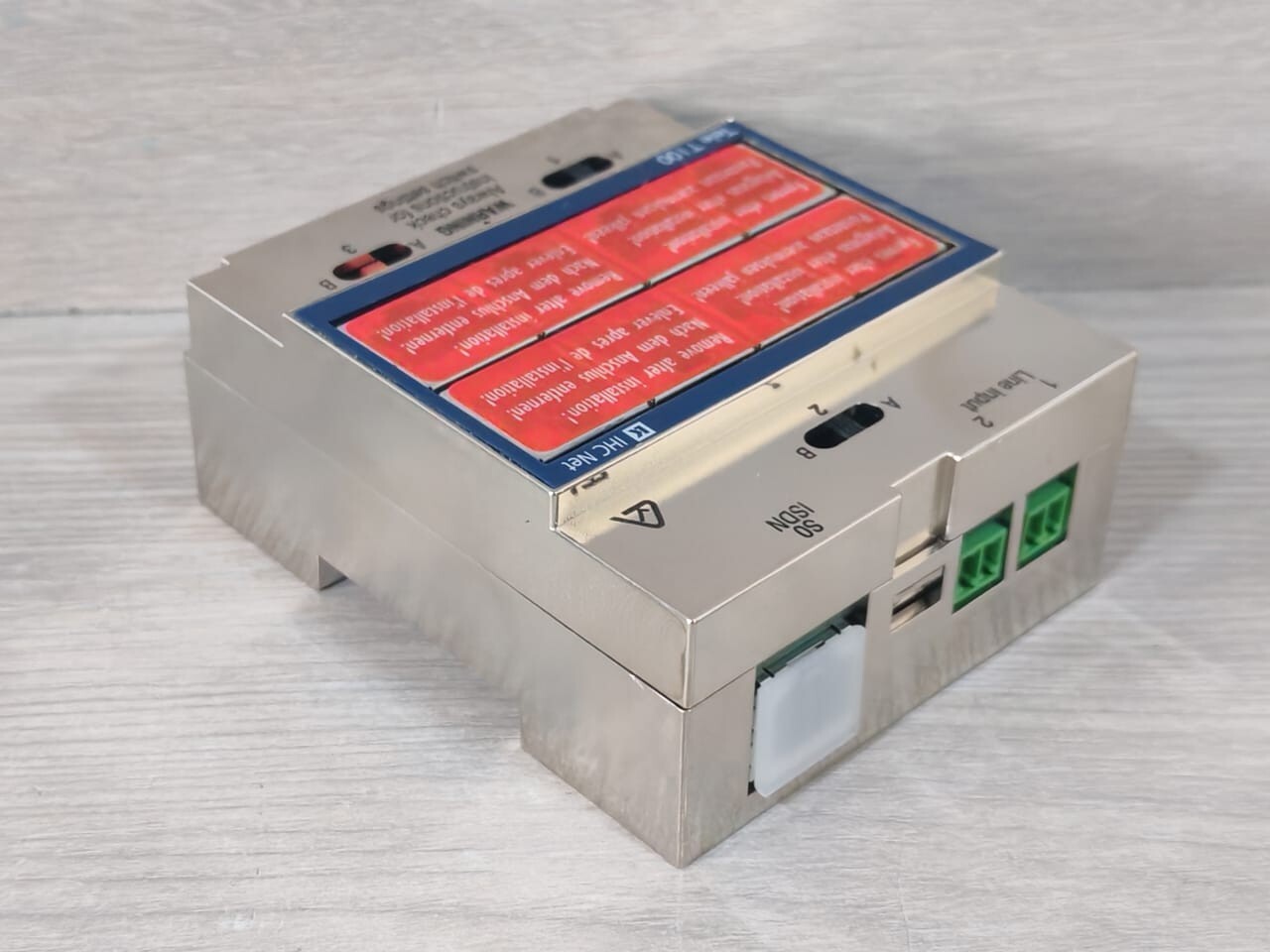 LK By Schneider Electric Tele T100 LK By Schneider Electric IHC Net Tele T100,8 Port Parallel DIN 10