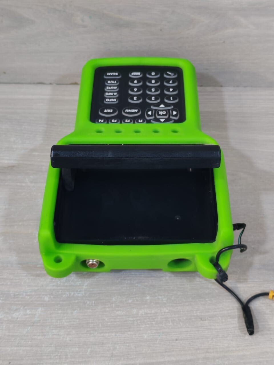 Finder MDF-9009 ELCOMAX MDF-9009 SATELITE FINDER 8