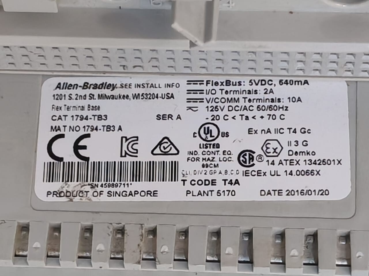 Allen-Bradley 96223675 Allen-Bradley 1794-0W8 Ser.A 96223675 Rev.B01 Relay Output W/1794-TB3 Ser.A Base 6