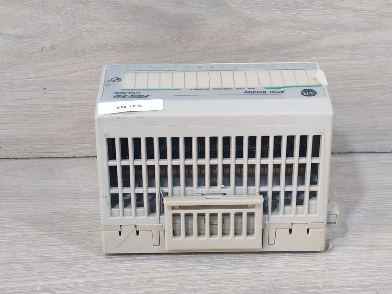 Allen-Bradley PN-107236 Allen-Bradley 1794-OB16 Ser.A PN-107236 Rev.A01 W/ 1794-TB3 Ser.A 96145473 Base 8