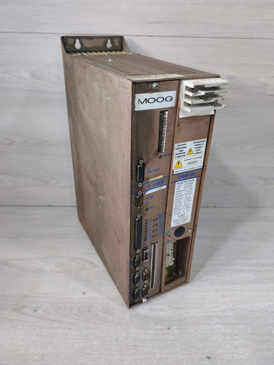 MOOG DBM-04 CY1319AE MOOG DBM-04 CY1319AE 3-PHASE 3 AXIS 400V POWER SUPPLY 3
