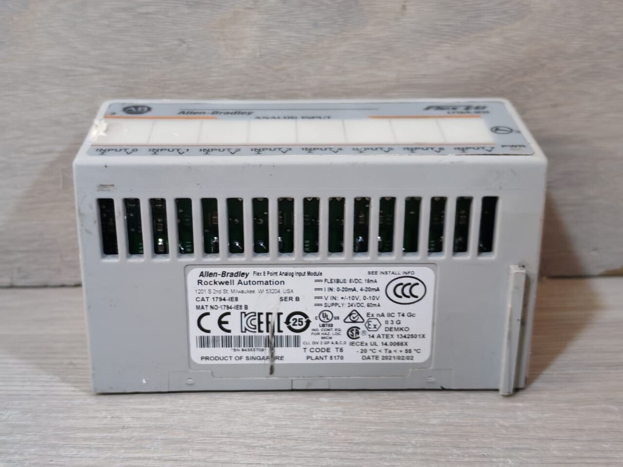 Allen-Bradley 1794-TBN Ser.A 96174274 Allen-Bradley 1794-IE8 Ser.B Analog Input Module W/ 1794-TBN Ser.A 96174274 Base 4
