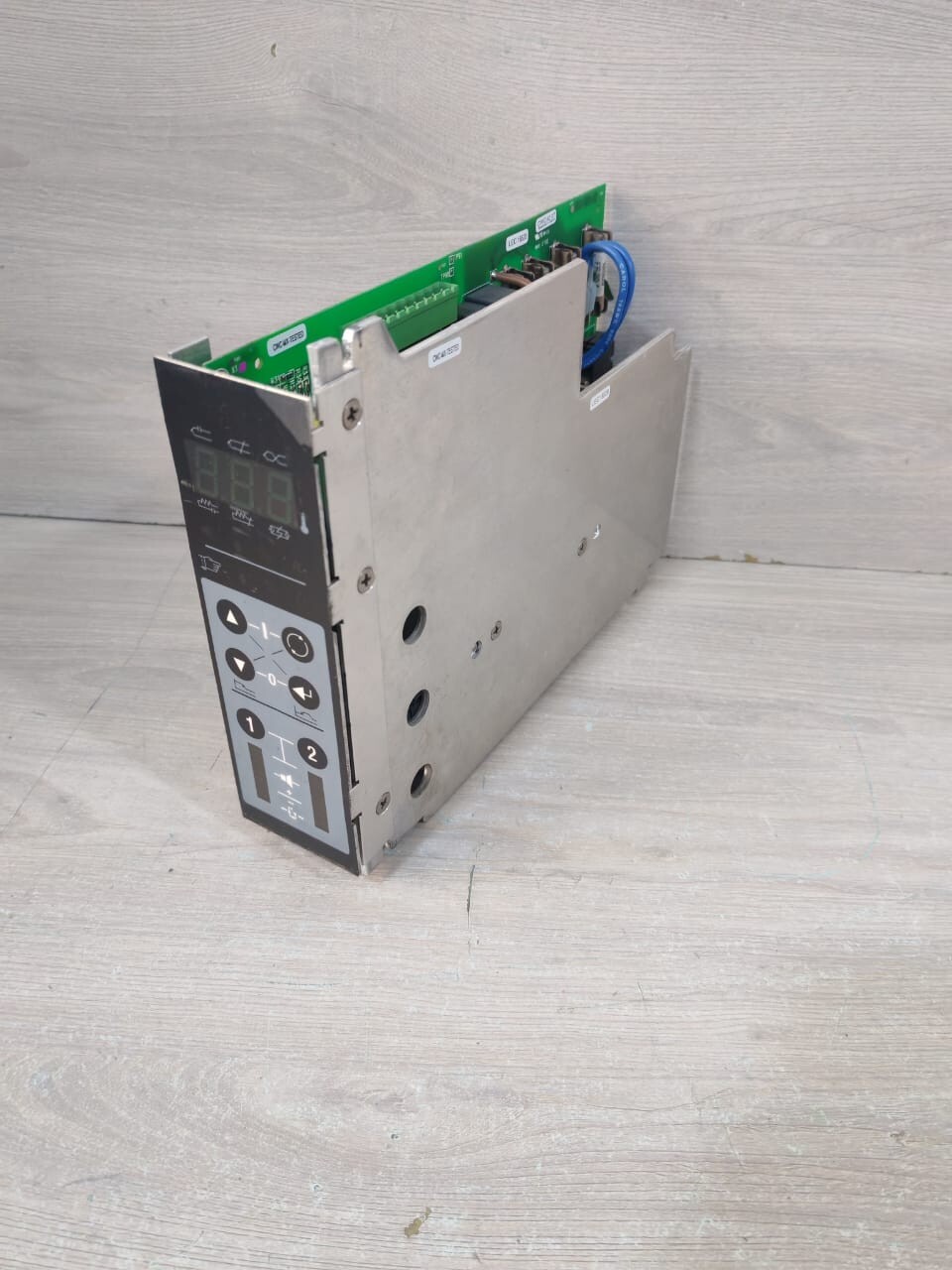 GAMMAFLUX GC-101-C GAMMAFLUX GC-101-C TEMPERATURE CONTROLLER 3