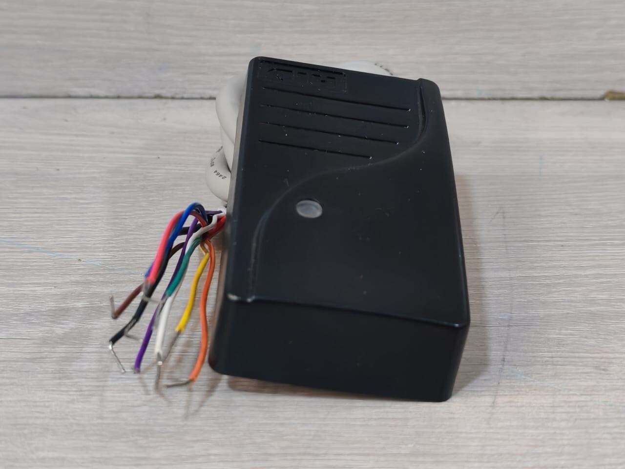 HID 6005B1B00 HID 6005B1B00 ProxPoint Plus Mini Mullion Reader 5