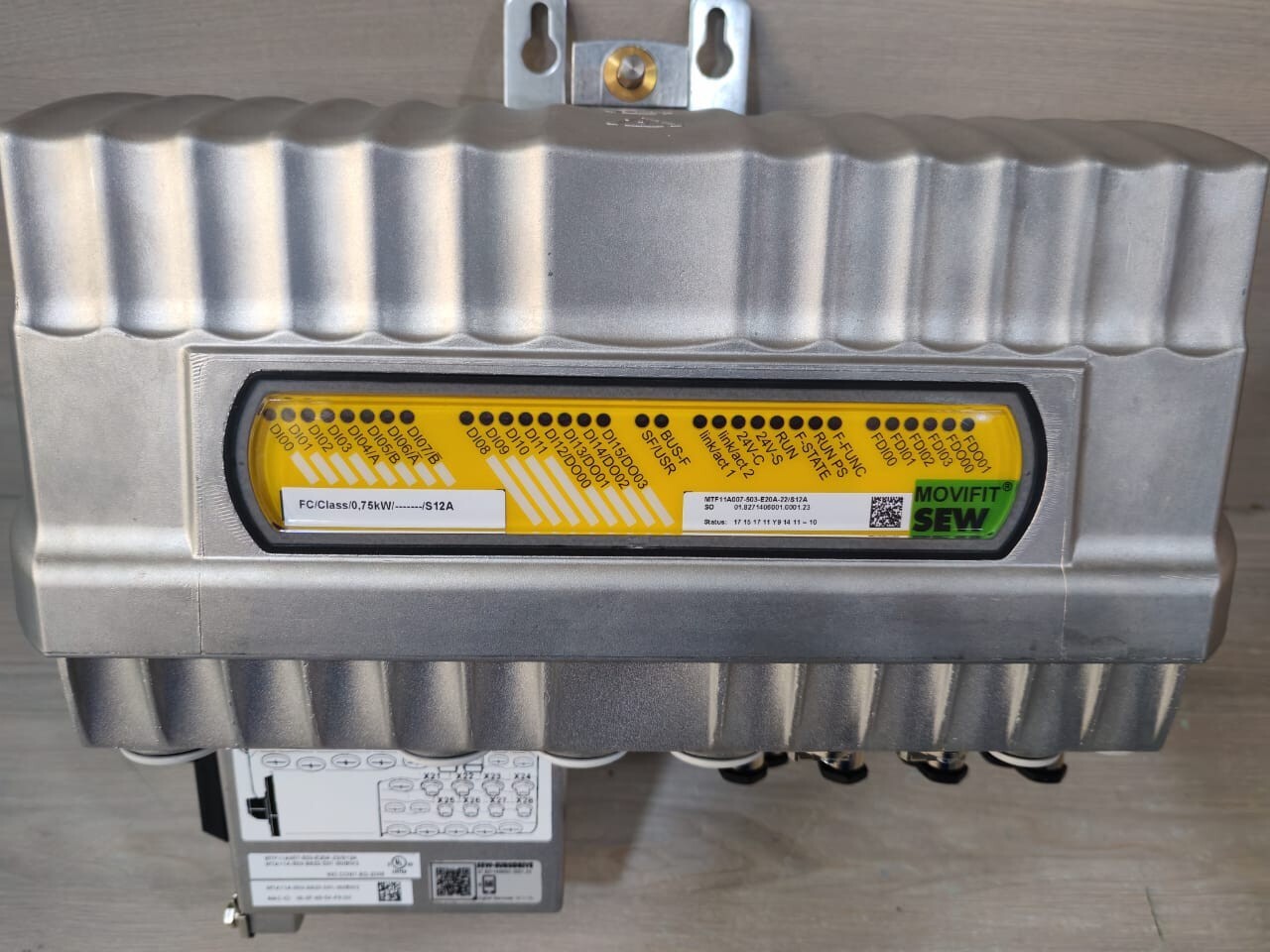 SEW Eurodrive MTF11A007-503-E20A-22/S12A SEW MOVIFIT MTF11A007-503-E20A-22/S12A+ MTA11A-503-S623-D01-00/BW2 EURODRIVE 3
