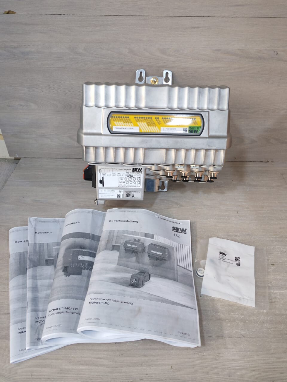 SEW MOVIFIT MTF11A007-503-E20A-22/S12A+ MTA11A-503-S623-D01-00/BW2 EURODRIVE