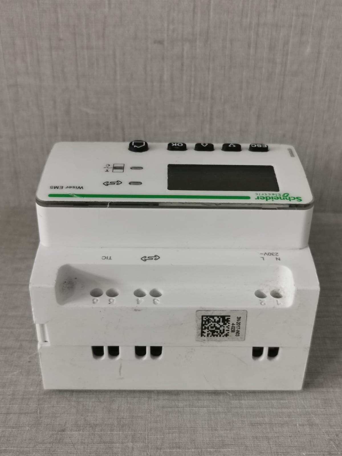 Schneider Electric EER39300 Schneider Electric EER39300 Wiser EM5 POWER SUPPLY 230V-50/60Hz 9VA 5