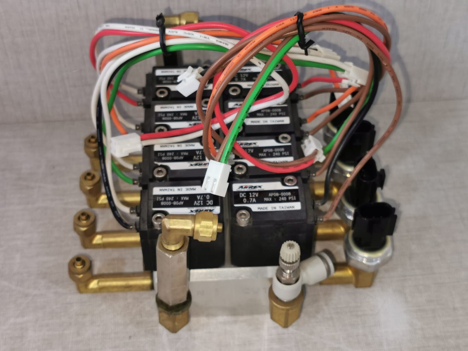 AirREX MAX-240 AirREX AP08-0008, DC 12V, 0.7A, Max: 240 PSI - Without Original Box 9