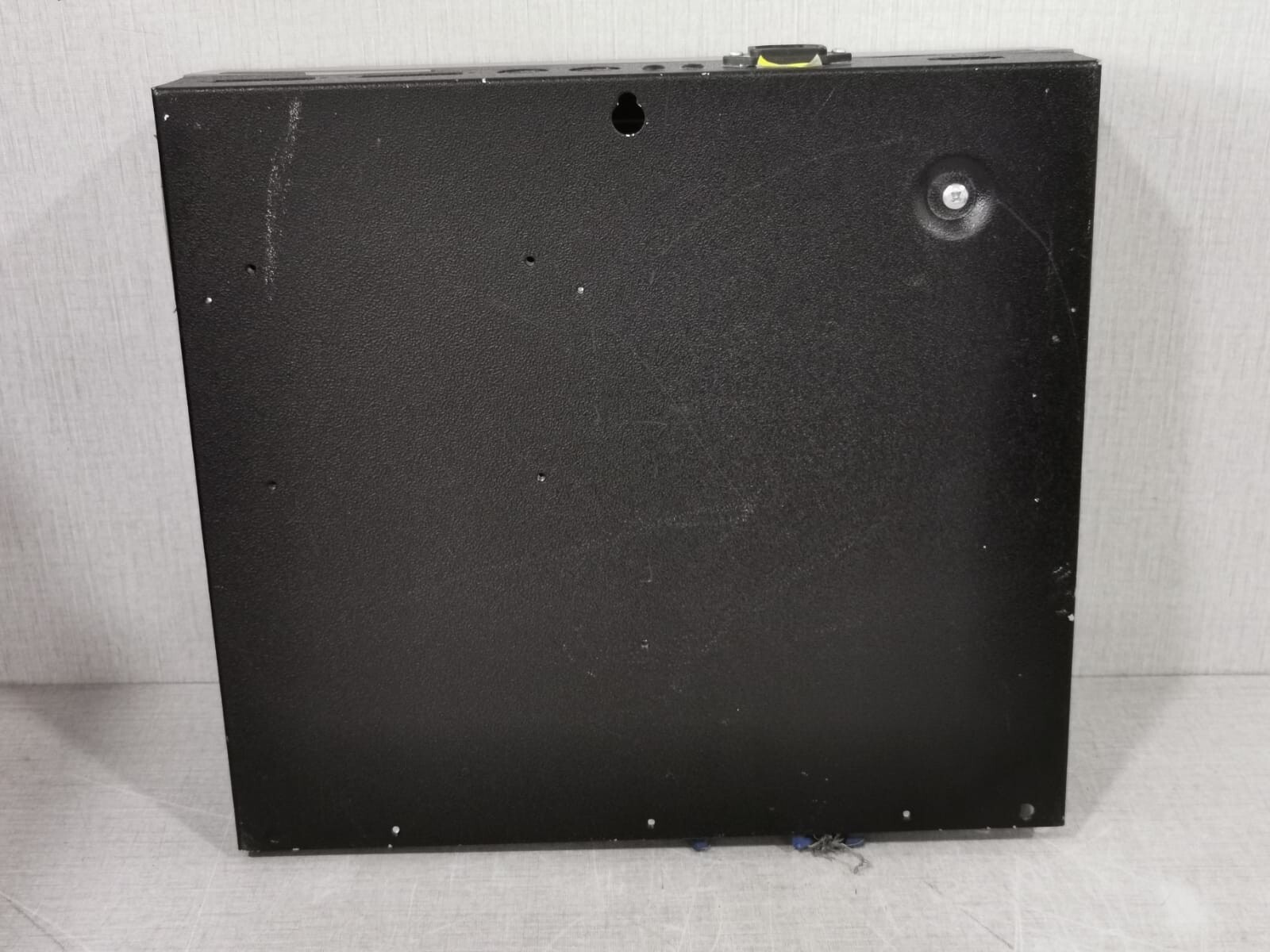 Trend IQ242/UNB/DP/230VAC TREND IQ241 / IQ242/UNB/DP/230VAC CONTROLLER 10