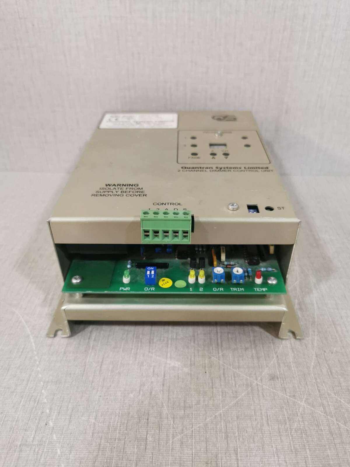 Quantran Systems QMT2-2DB Quantran Systems QMT2-2DB Control Unit 3